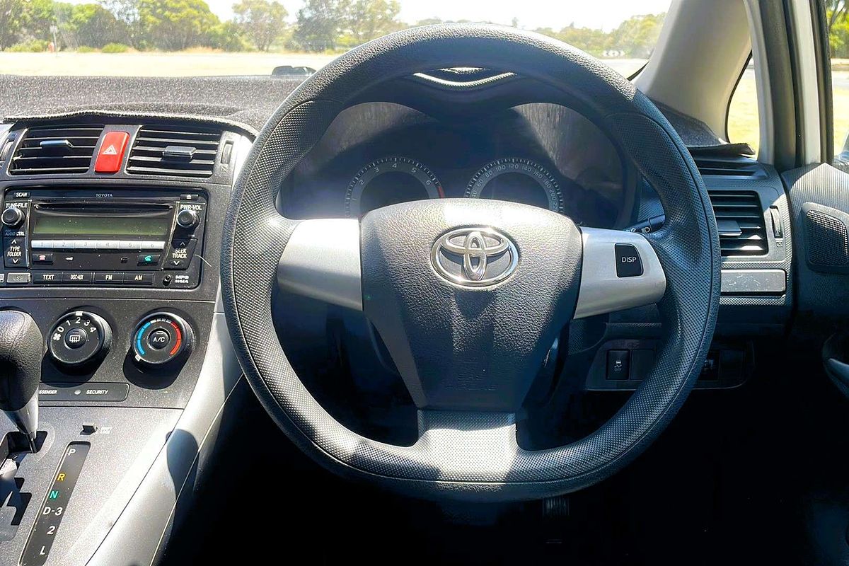 2010 Toyota Corolla Conquest ZRE152R