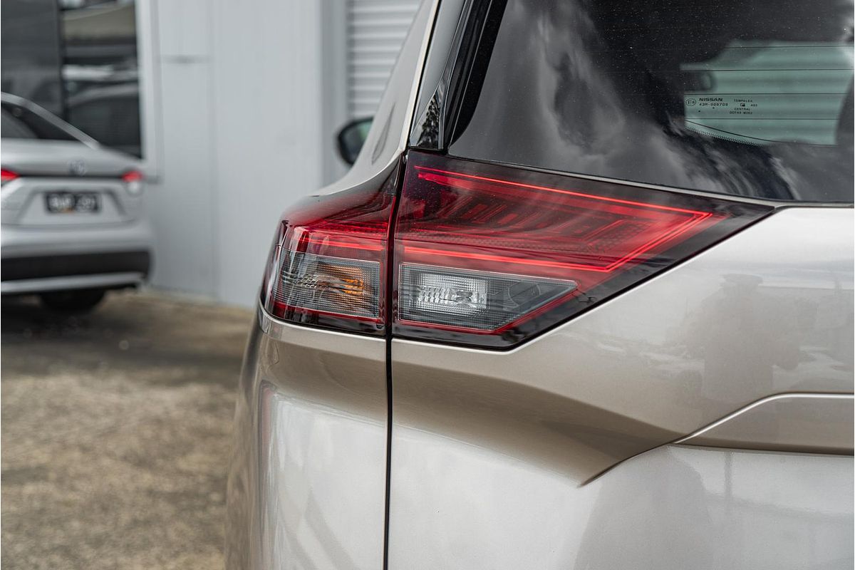 2024 Nissan X-TRAIL ST-L T33