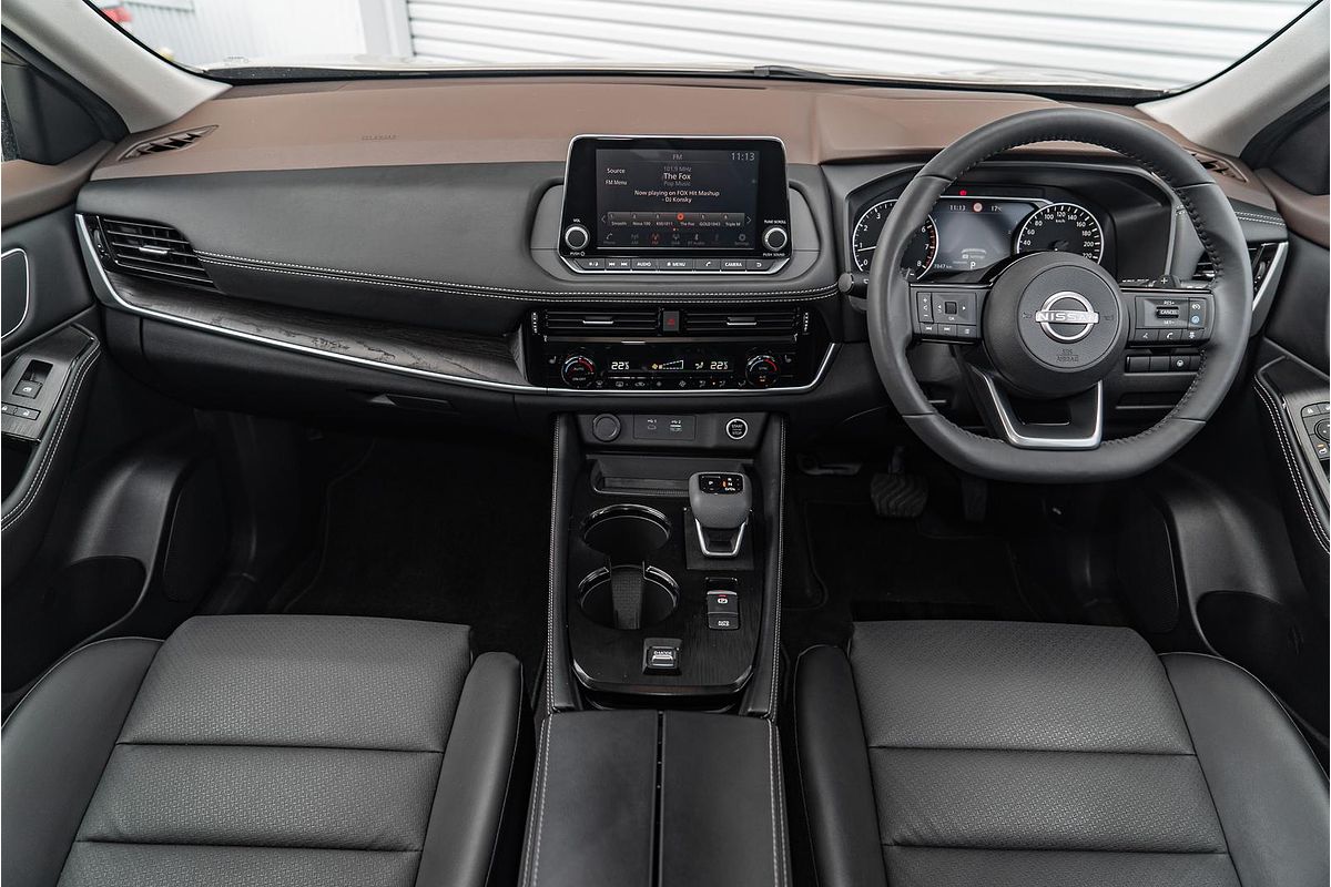 2024 Nissan X-TRAIL ST-L T33