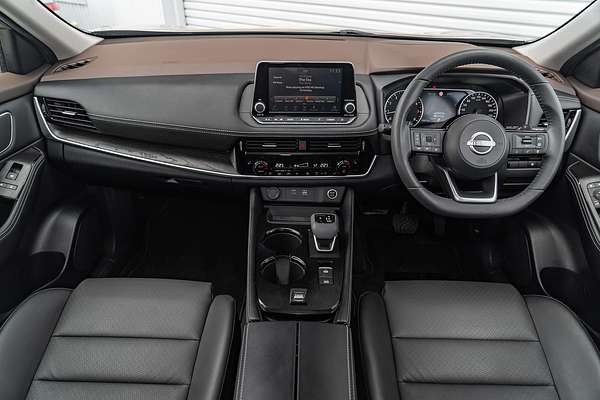 2024 Nissan X-TRAIL ST-L T33