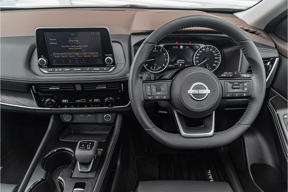 2024 Nissan X-TRAIL ST-L T33