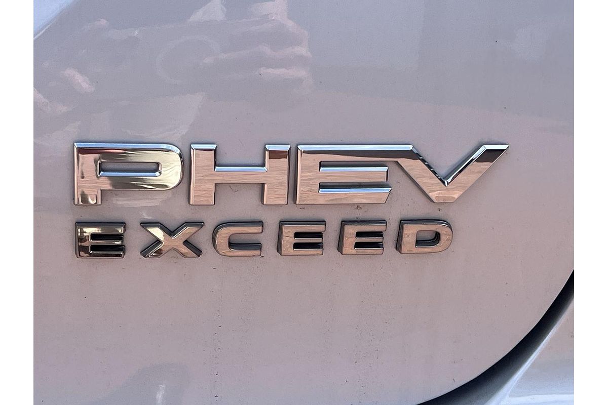 2024 Mitsubishi Outlander PHEV Exceed ZM