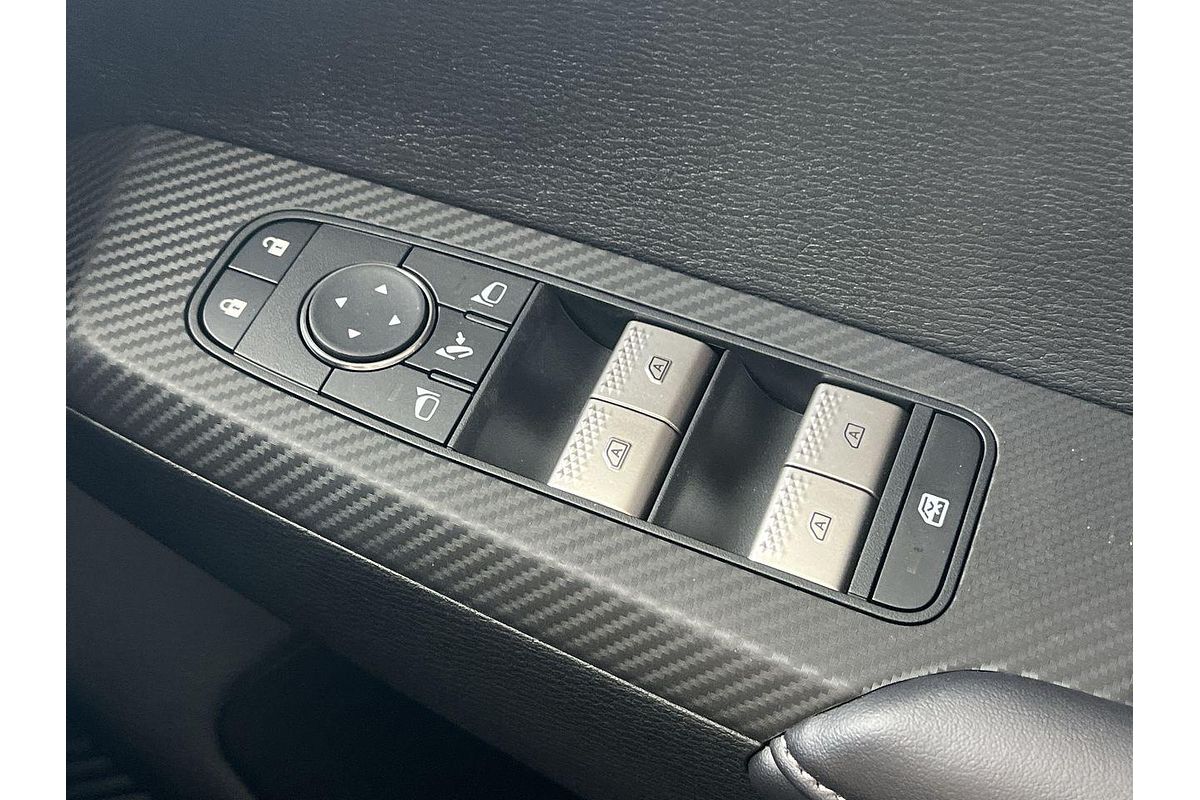 2024 Mitsubishi Outlander PHEV Exceed ZM