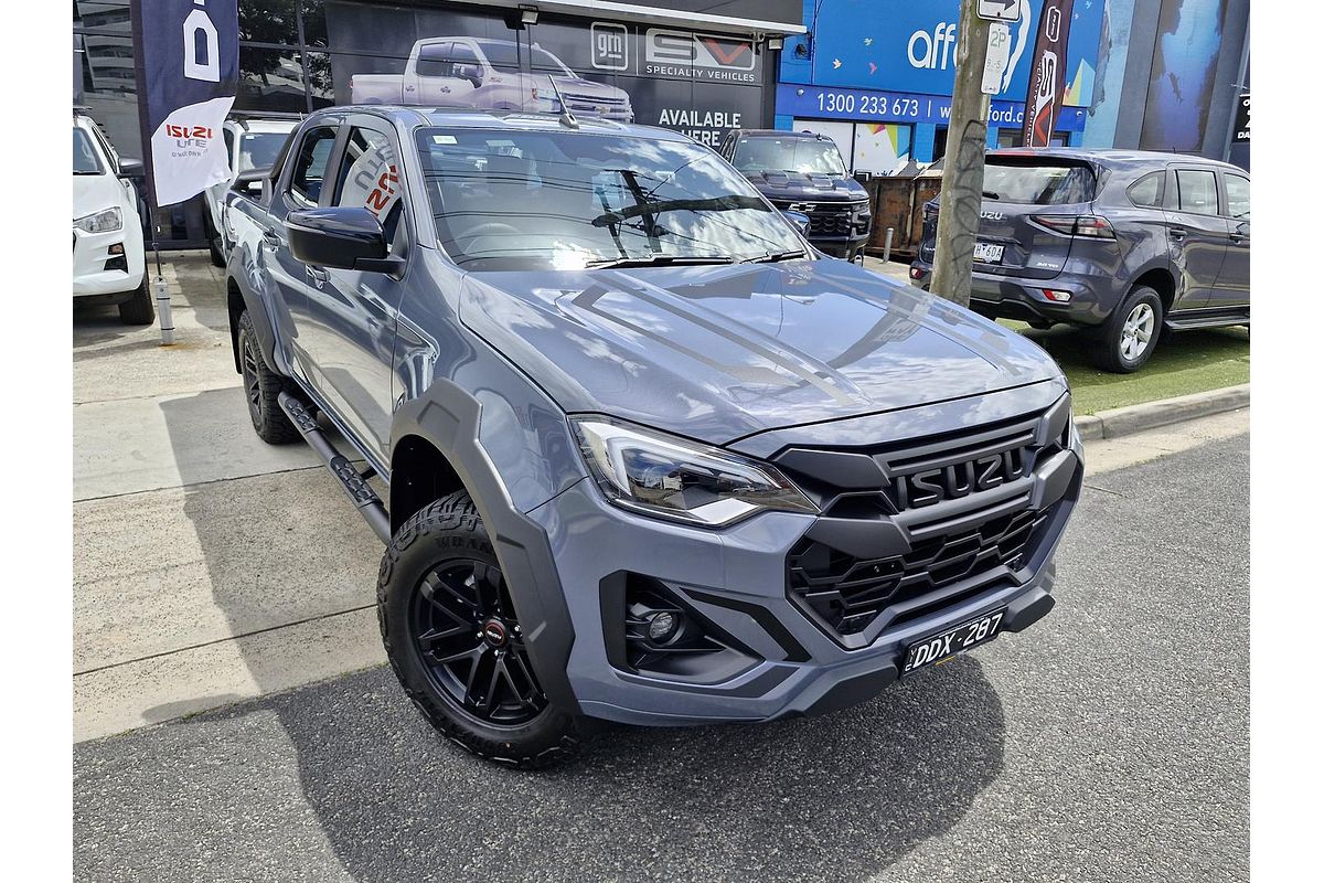2024 Isuzu D-MAX BLADE 4X4