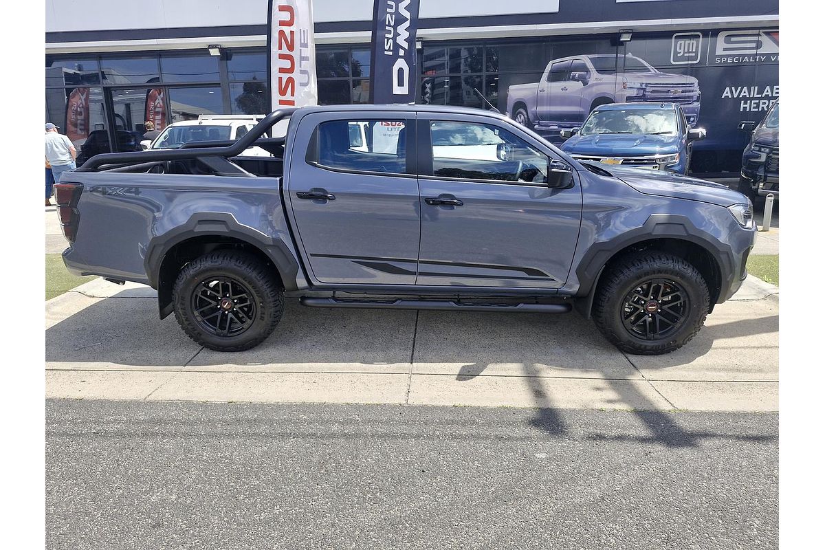 2024 Isuzu D-MAX BLADE 4X4