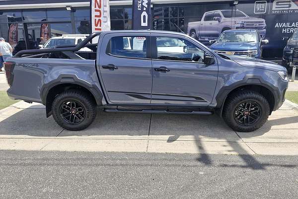 2024 Isuzu D-MAX BLADE 4X4