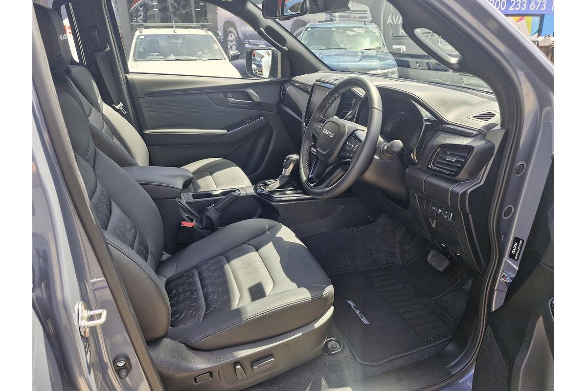 2024 Isuzu D-MAX BLADE 4X4