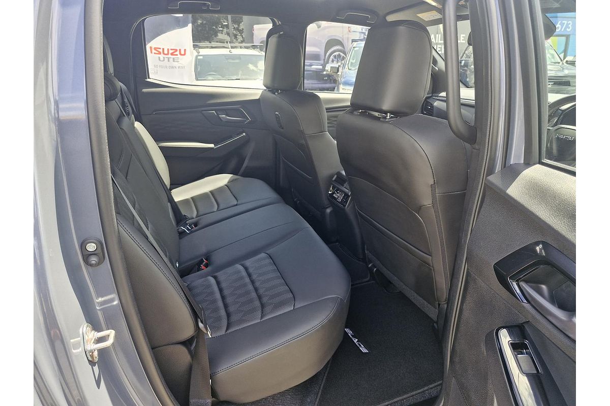 2024 Isuzu D-MAX BLADE 4X4