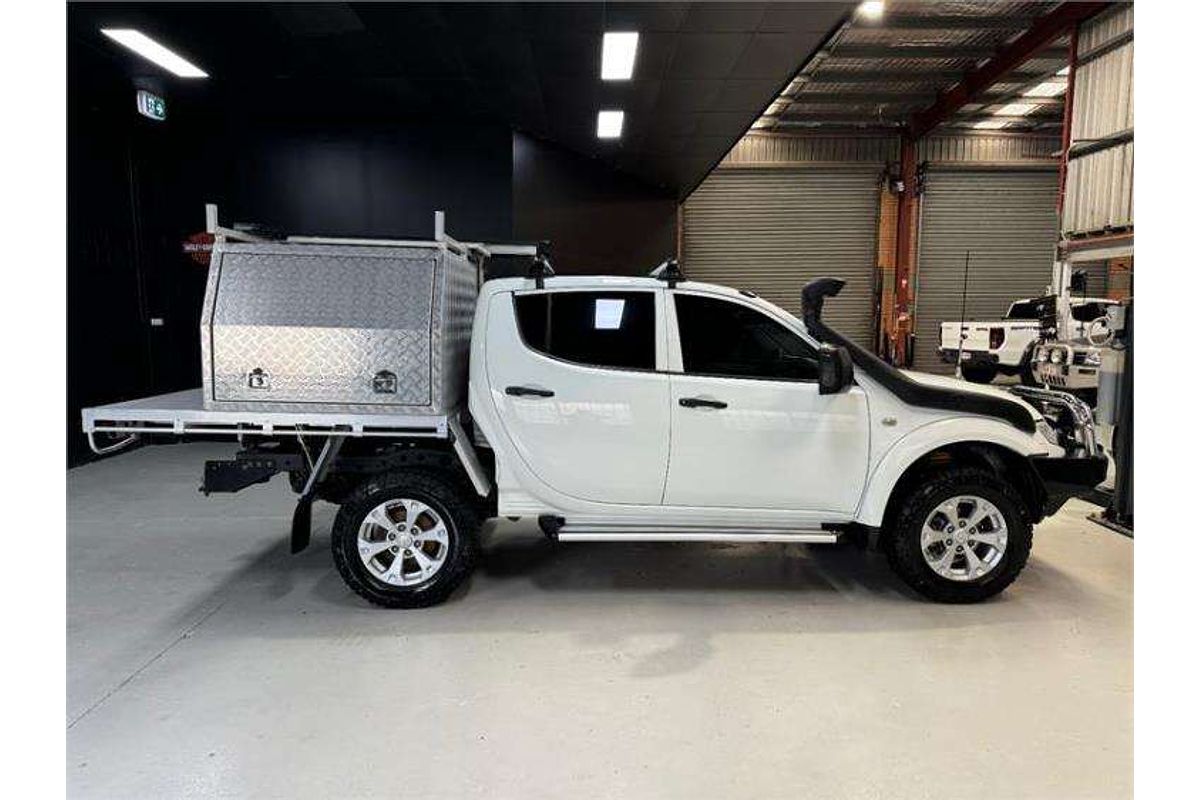 2015 Mitsubishi Triton GLX MN 4X4