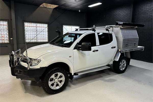 2015 Mitsubishi Triton GLX MN 4X4