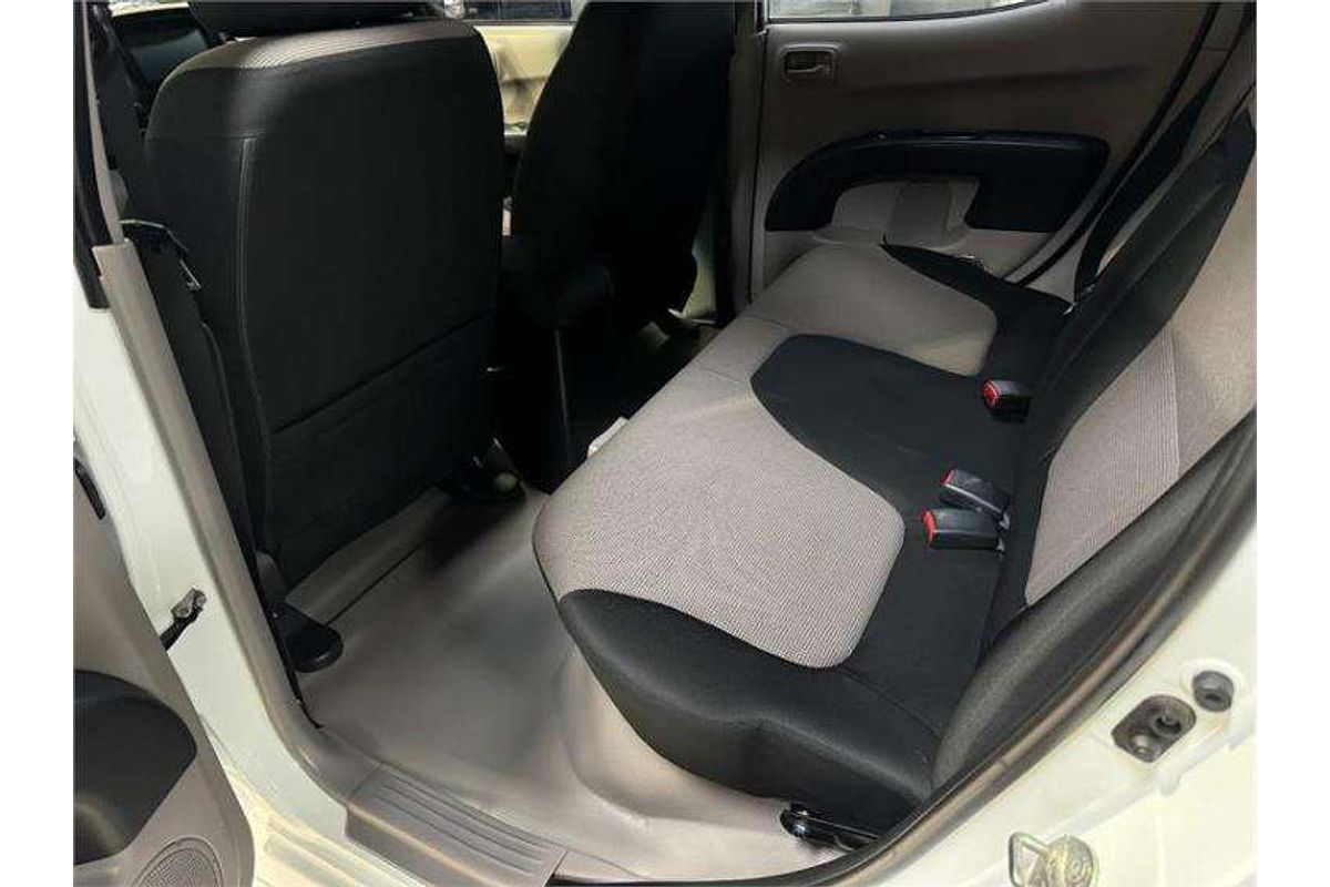 2015 Mitsubishi Triton GLX MN 4X4