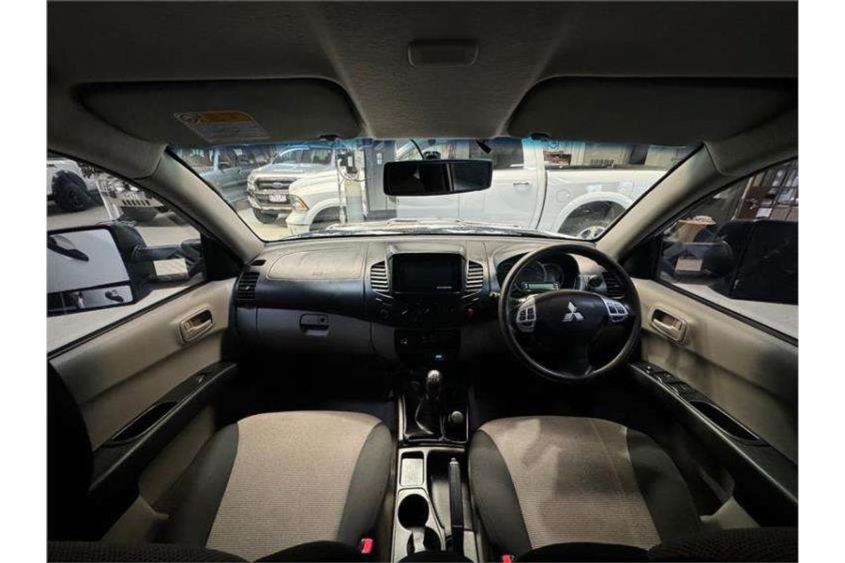 2015 Mitsubishi Triton GLX MN 4X4