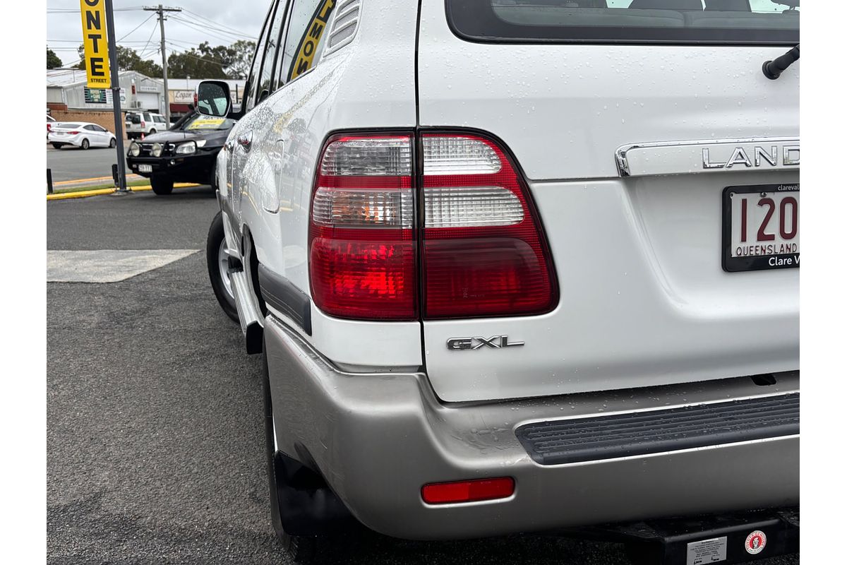 2003 Toyota Landcruiser GXL HZJ105R