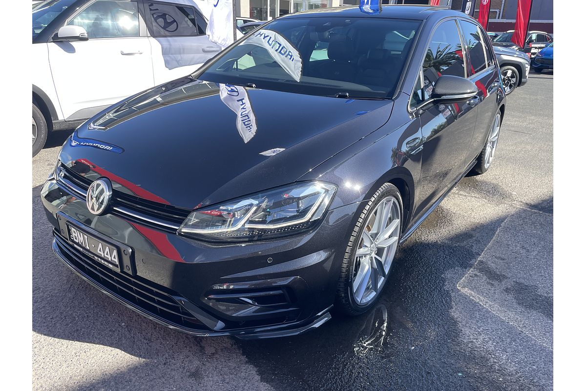 2017 Volkswagen Golf R Wolfsburg Edition 7.5