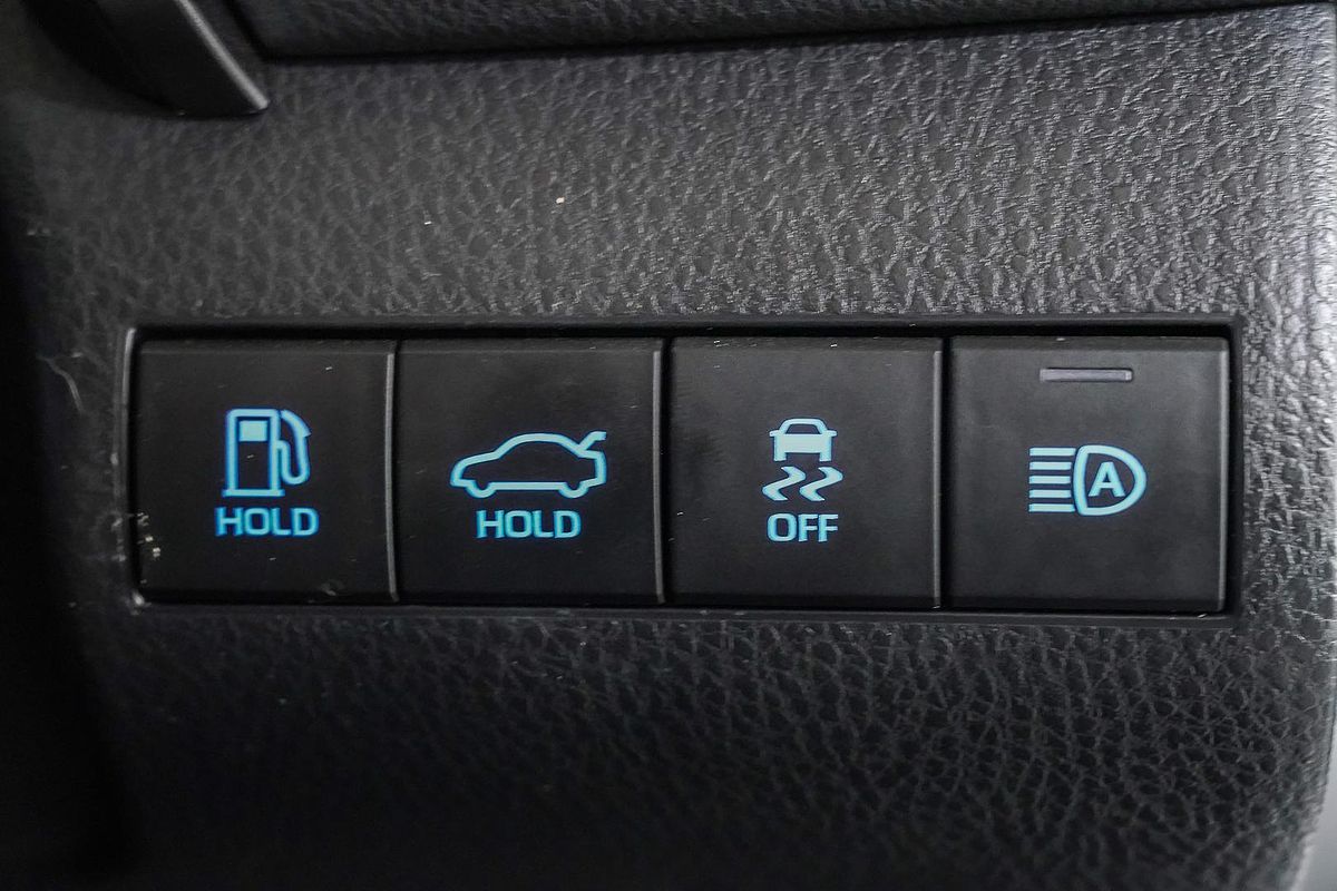 2022 Toyota Camry Ascent AXVA70R