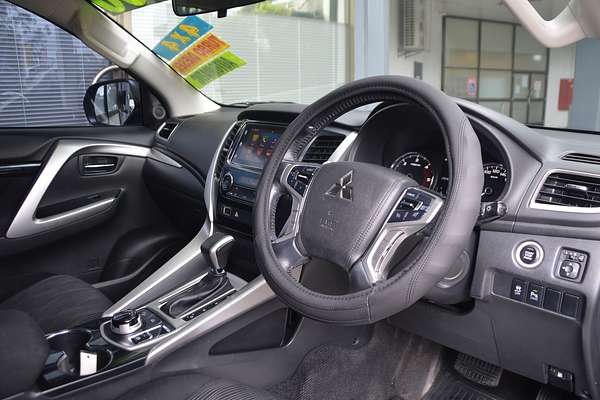 2016 Mitsubishi Pajero Sport GLX QE