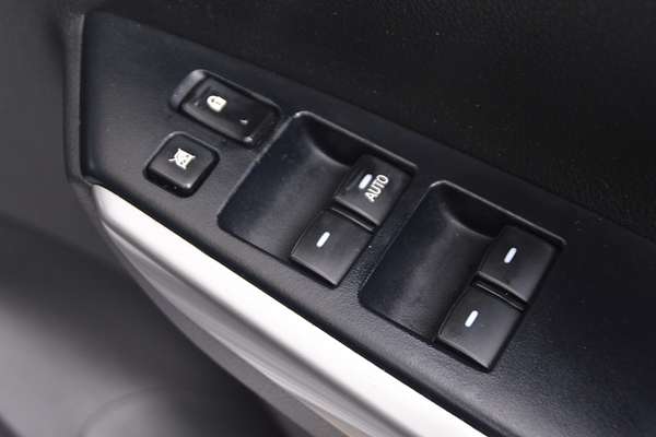 2016 Mitsubishi Pajero Sport GLX QE