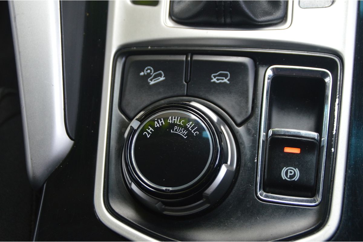 2016 Mitsubishi Pajero Sport GLX QE
