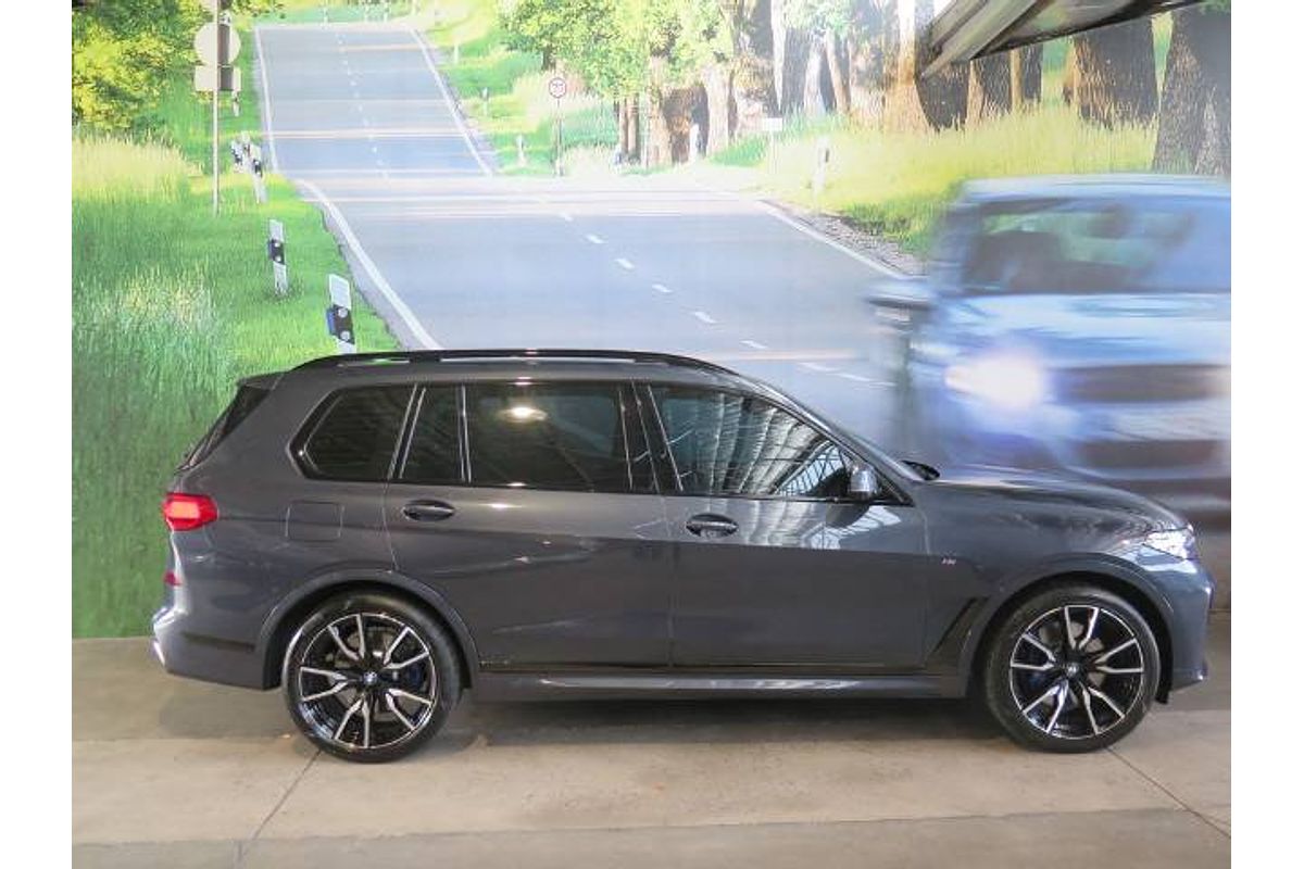 2021 BMW X7 DARK SHADOW EDITION G07