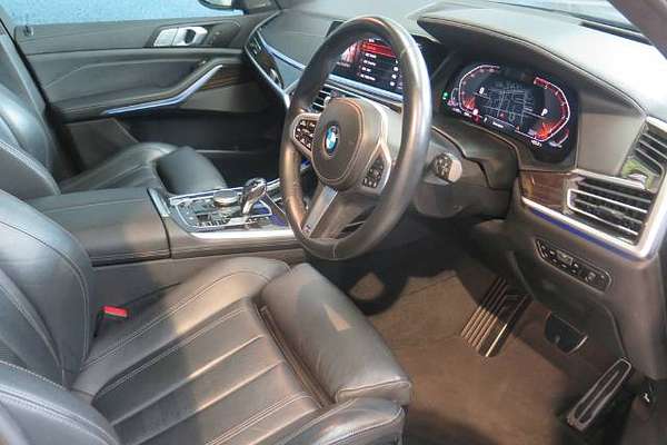 2021 BMW X7 DARK SHADOW EDITION G07