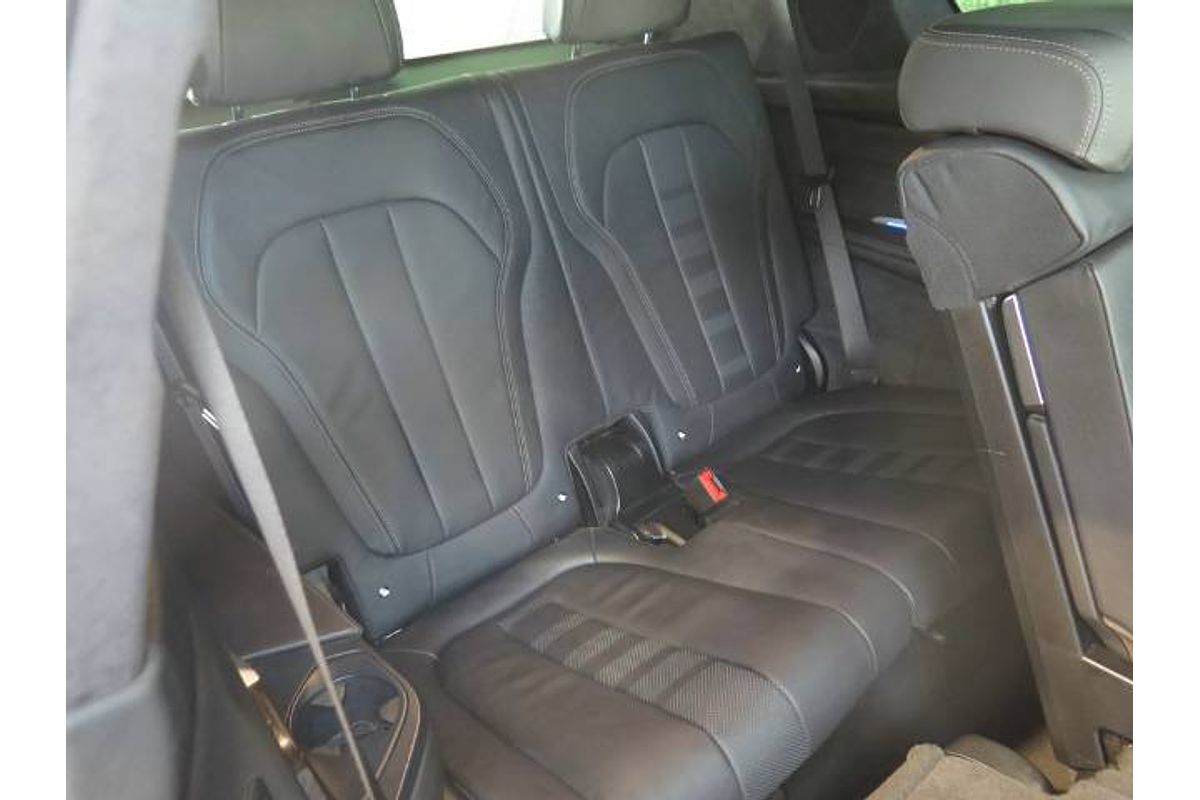 2021 BMW X7 DARK SHADOW EDITION G07