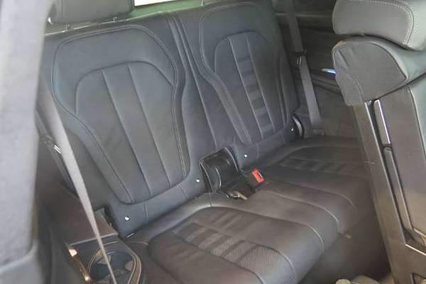 2021 BMW X7 DARK SHADOW EDITION G07