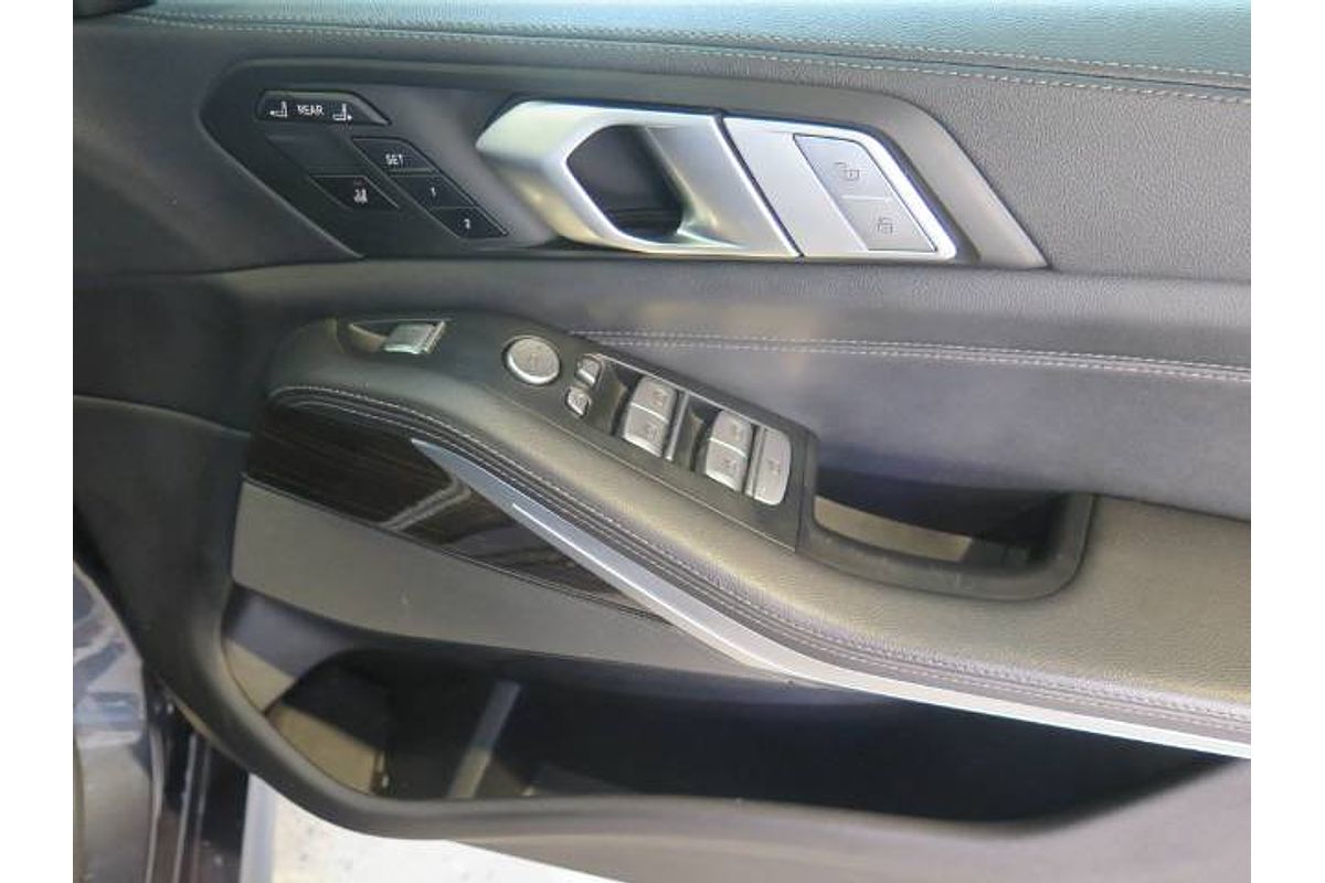 2021 BMW X7 DARK SHADOW EDITION G07