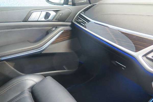 2021 BMW X7 DARK SHADOW EDITION G07