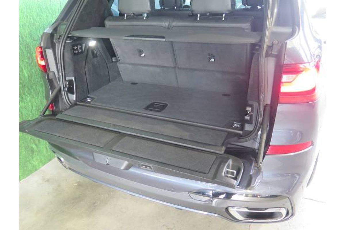 2021 BMW X7 DARK SHADOW EDITION G07