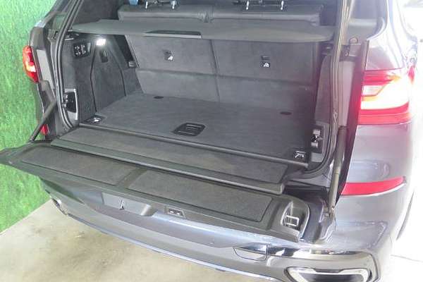 2021 BMW X7 DARK SHADOW EDITION G07