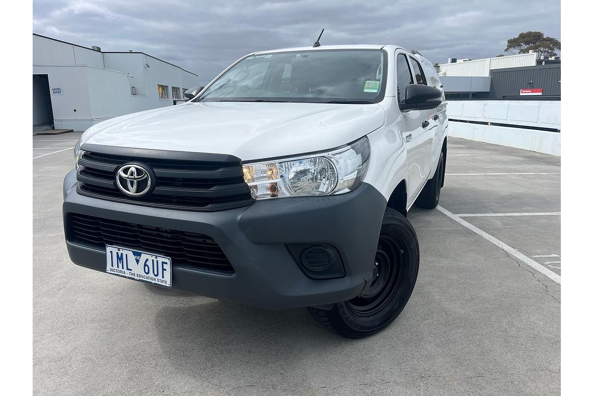 2017 Toyota Hilux Workmate GUN125R 4X4