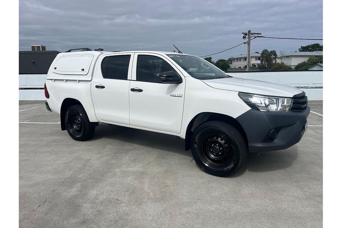2017 Toyota Hilux Workmate GUN125R 4X4