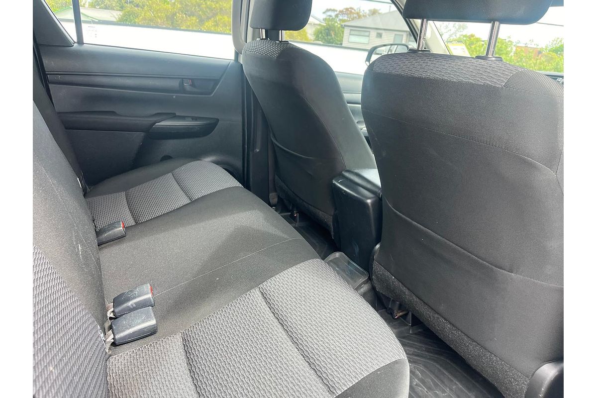 2017 Toyota Hilux Workmate GUN125R 4X4