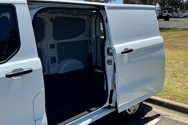 2024 Ford Transit Custom Trend SWB AV SWB