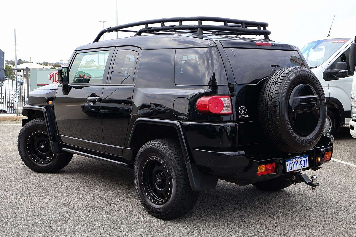 2013 Toyota FJ Cruiser GSJ15R