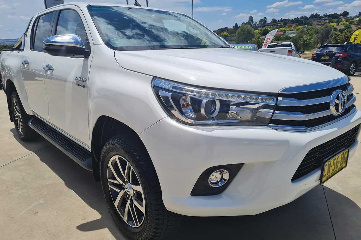 2017 Toyota HILUX SR5 GUN126R