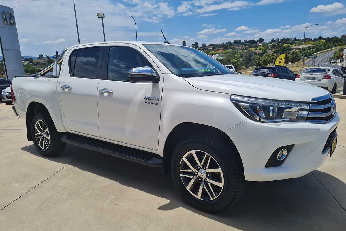 2017 Toyota HILUX SR5 GUN126R