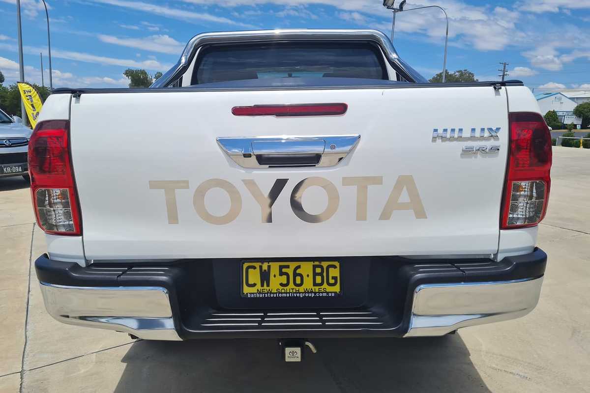 2017 Toyota HILUX SR5 GUN126R