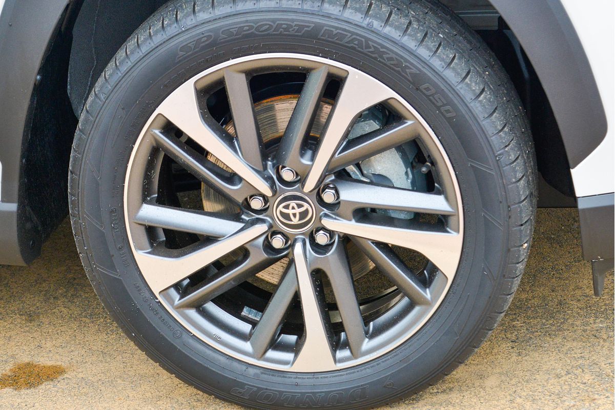 2024 Toyota Corolla Cross Atmos MXGA10R