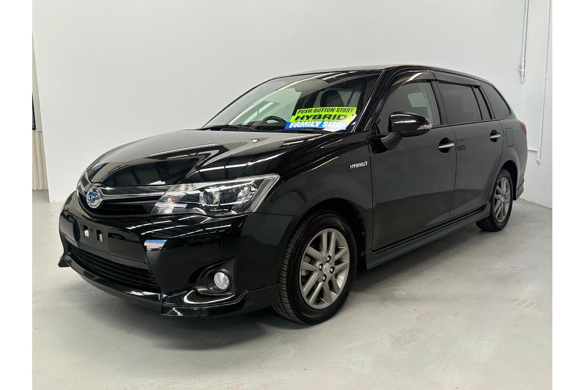 2013 Toyota Corolla Fielder Hybrid WxB NKE165
