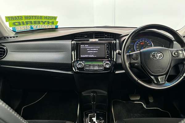 2013 Toyota Corolla Fielder Hybrid WxB NKE165