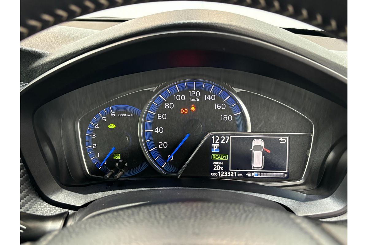 2013 Toyota Corolla Fielder Hybrid WxB NKE165