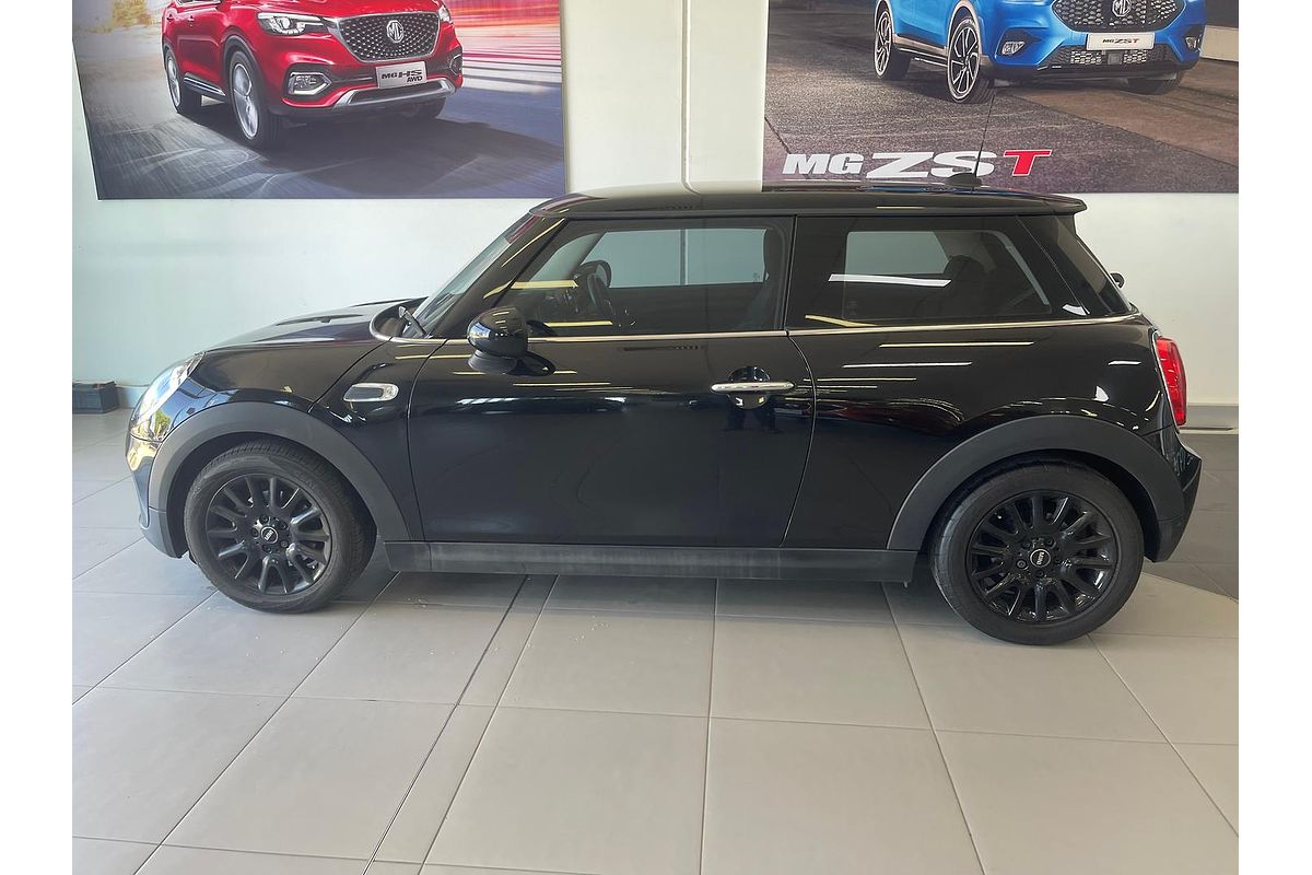2015 MINI Hatch Cooper F56