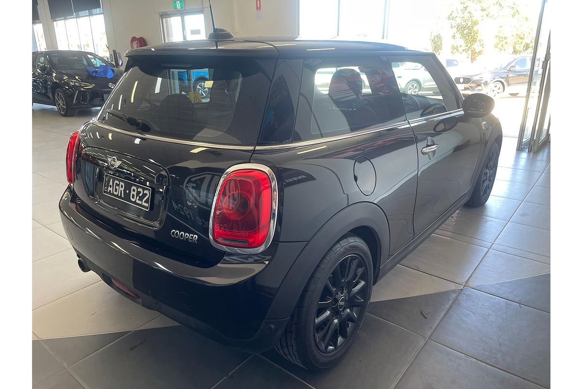 2015 MINI Hatch Cooper F56