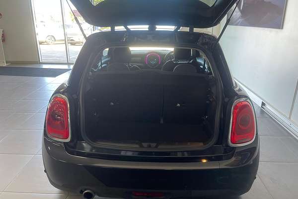 2015 MINI Hatch Cooper F56