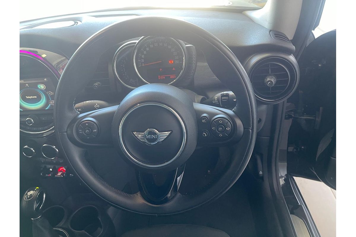 2015 MINI Hatch Cooper F56