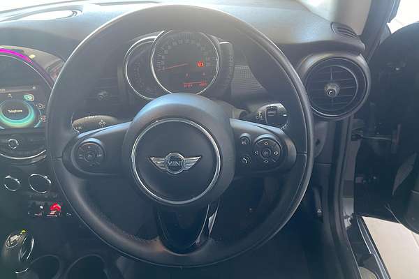 2015 MINI Hatch Cooper F56