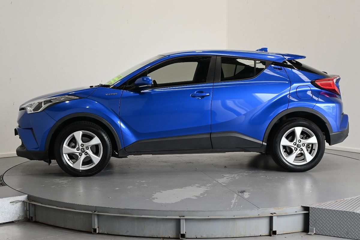 2019 Toyota C-HR standard 2P969402A