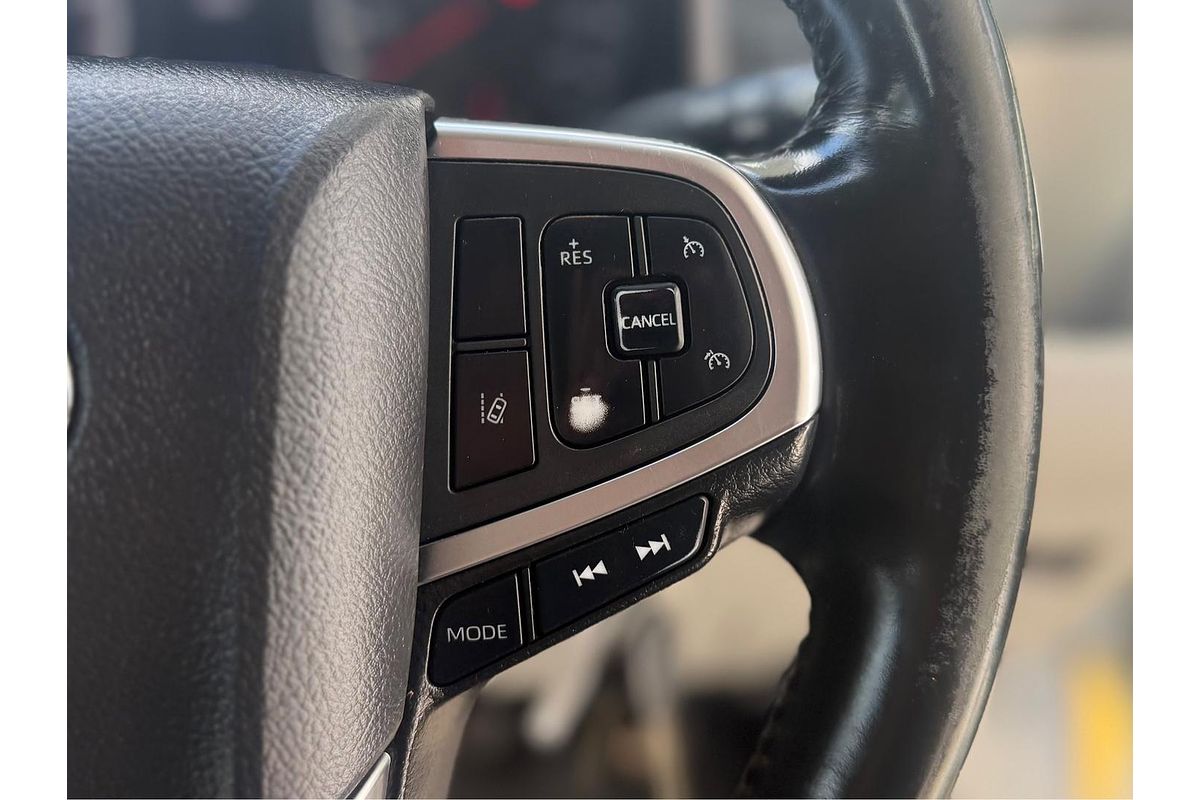 2019 Toyota Hiace GDH300R LWB
