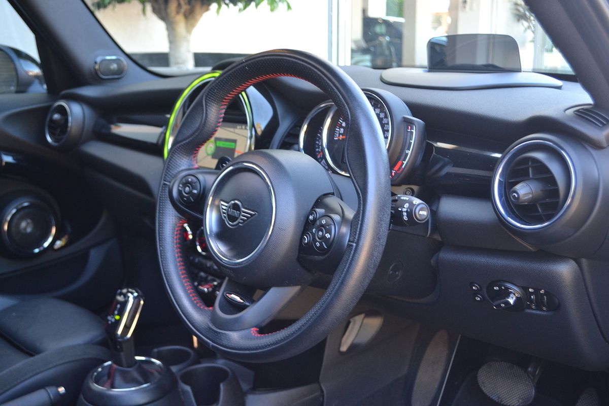2019 MINI Hatch Cooper S F55 LCI